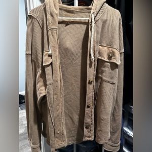 American Eagle, size XL, chestnut color